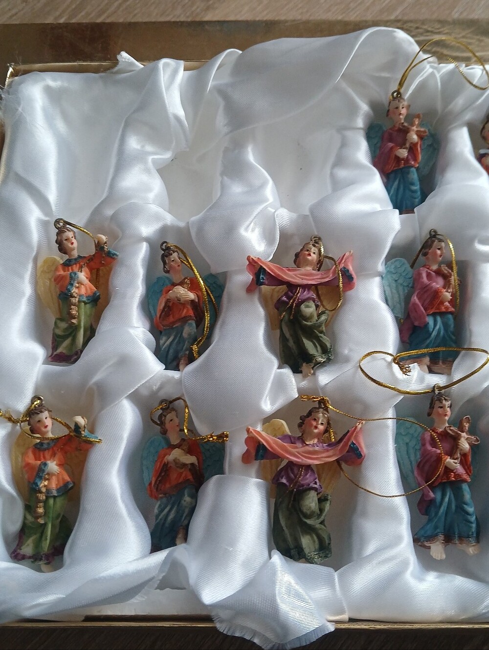Vintage Classical Angel Ornaments Resin Hand-painted w Gold Hanging Loop 21 Box